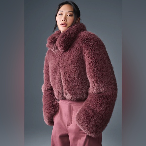 ALO Yoga Jackets & Blazers - ALO Yoga Dusty Rose Faux Fur Cropped Bomber Jacket